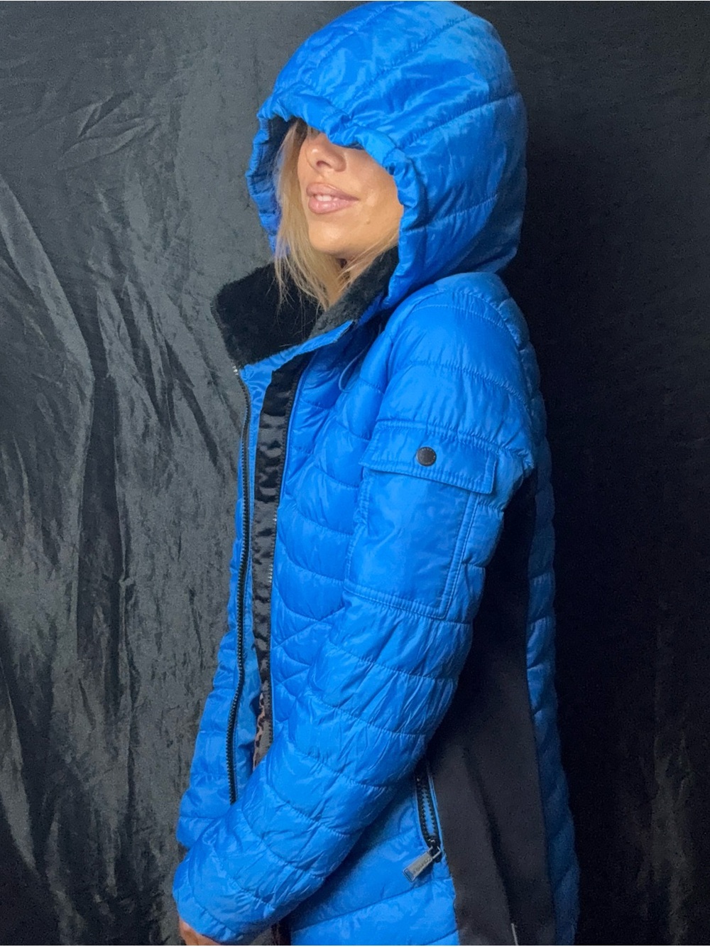 Calvin Klein Bright Blue Quilted Jacket with Black Trim - Picture 2 of 7